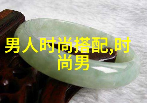 时尚短发男孩的魅力探索现代男性的简约时尚风格