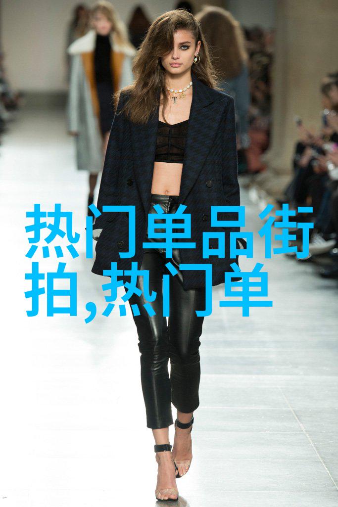 巨潮资讯官方网半个月亮爬上来齐峰倾力演绎青年王洛宾重回爱情与音乐的美好年代