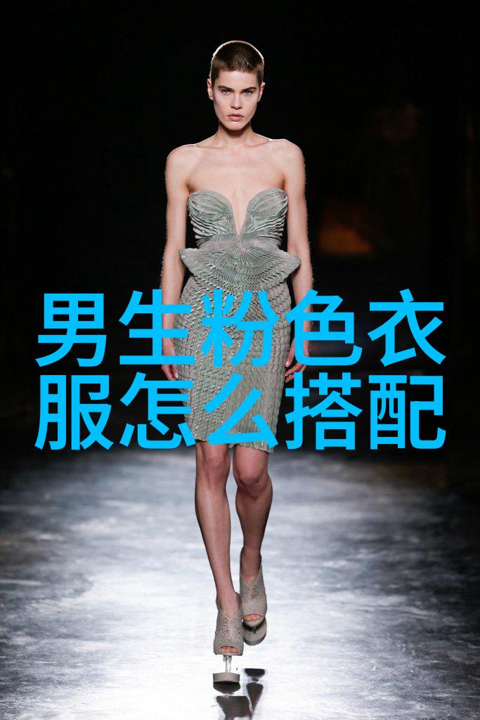 在经纬相粤高定联合秀中百合印象与蜜时宝贝的合作究竟带来了怎样的时装走秀透视服装女装2021秋季新趋势