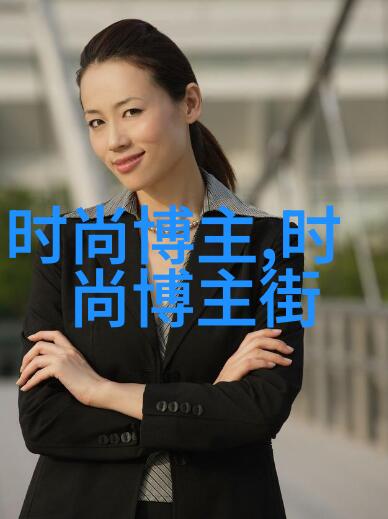 背影中的风采双肩包女的独特魅力