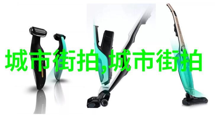 一张最近几年流行的小男孩带着小碎步走向镜子前端详他的缩略版身影