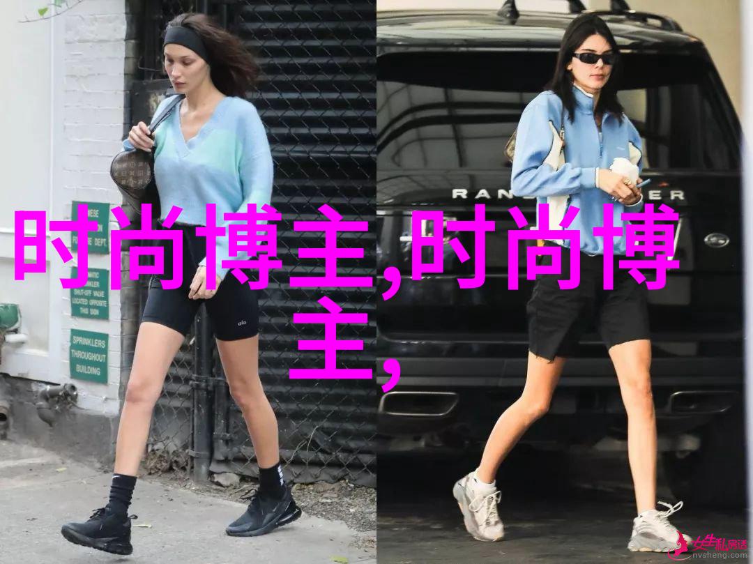 自信的剪刀女人在家自学剪短发的故事