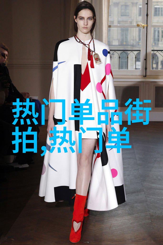 50岁女士烫什么发型好看我来告诉你这50岁的女人应该怎么梳妆打扮让自己焕然一新