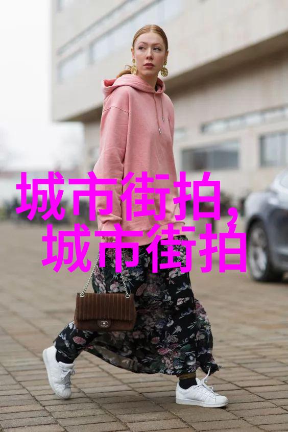 理发师咨询如何正确选择理发风格