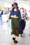 倪妮2018年机场街拍集气质好衣品更赞