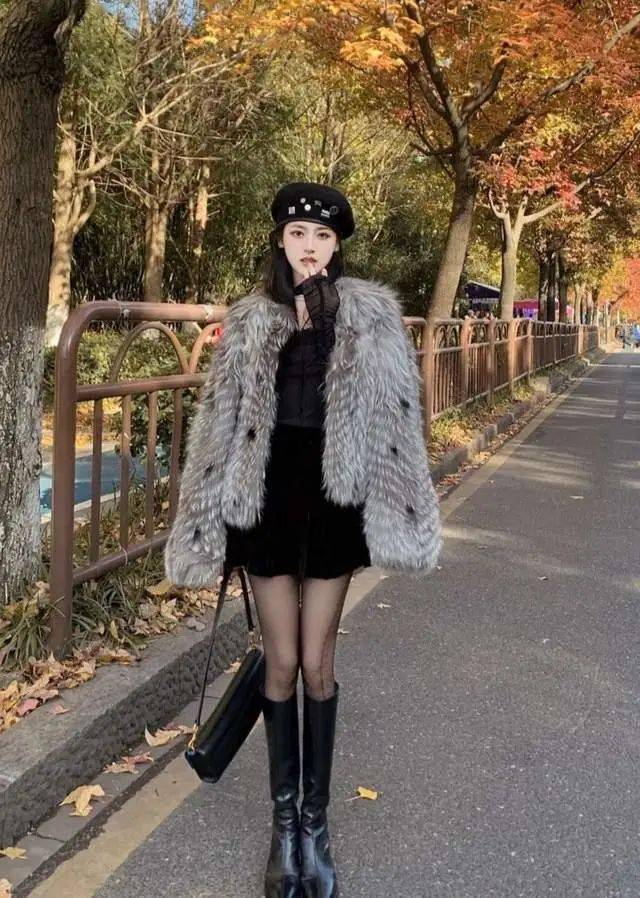周迅街拍穿搭图片裙子_欧美达人街拍穿搭示范_明星穿搭街拍