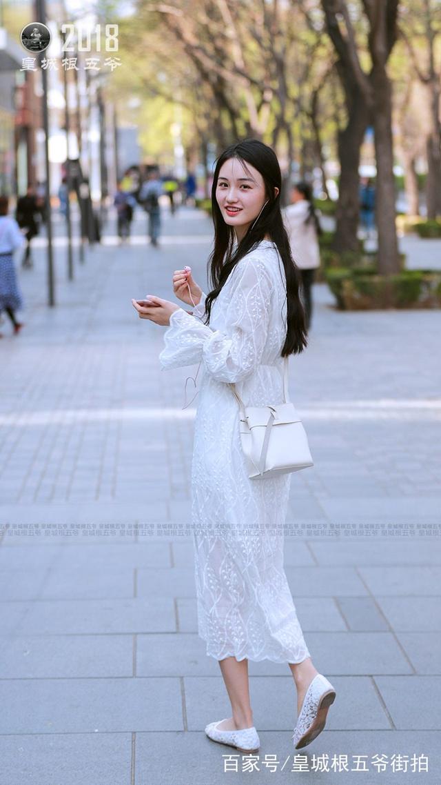 明星时尚街拍_街拍明星夏季穿搭图片_明星穿搭街拍