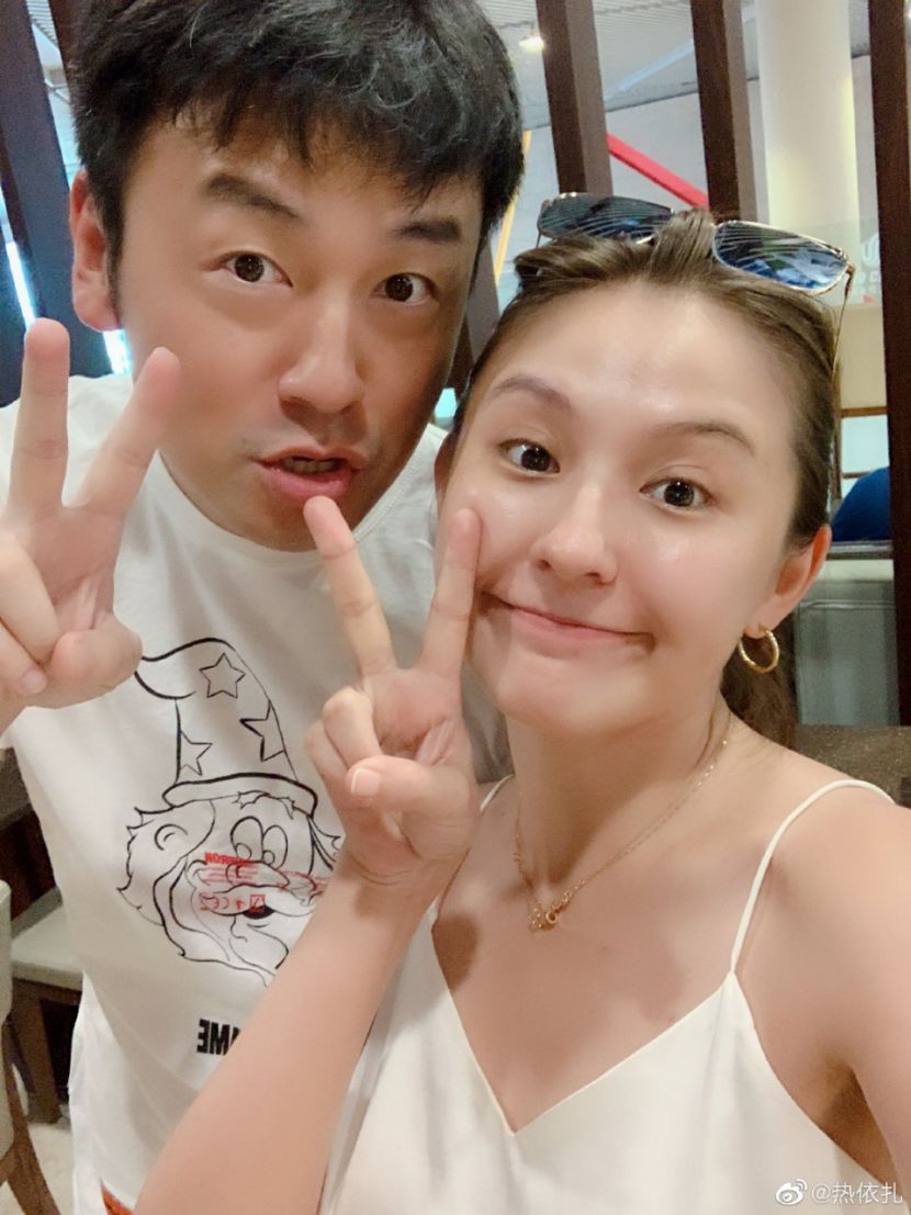 短裤穿搭街拍_宋慧乔街拍穿搭图片_明星穿搭街拍